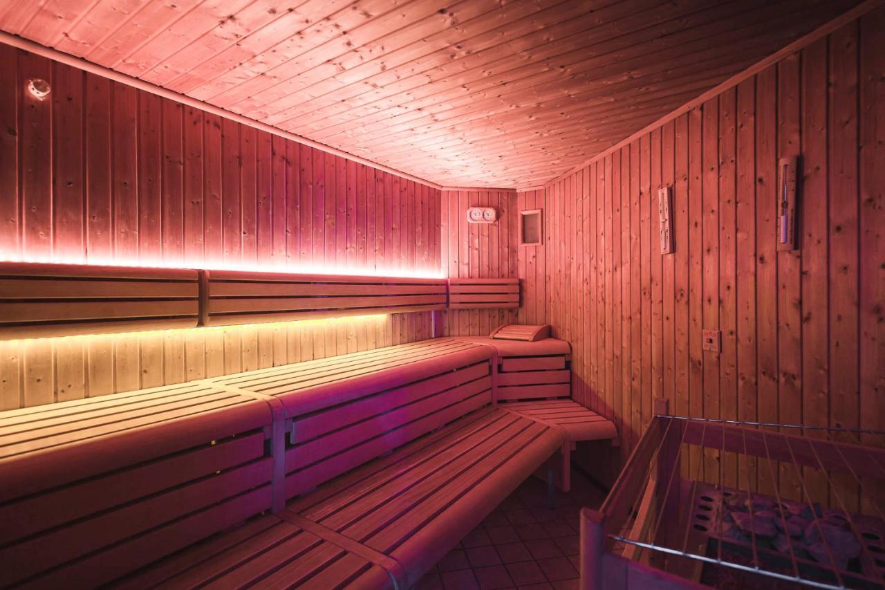 Majestic - Unique Spa Resort Brunico Eksteriør bilde